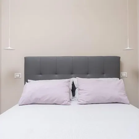 Rent Casa Almika De Miccolis 아파트 *